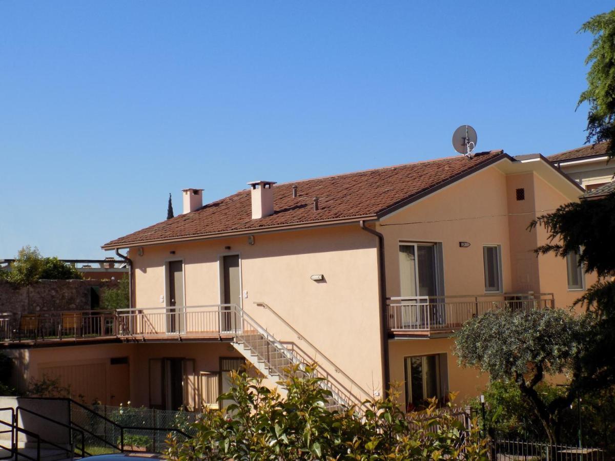 Millyholidays - Apartment Lilla - Center - Nearby Beach - Private Garden - Spa Pool Bardolino Exterior photo