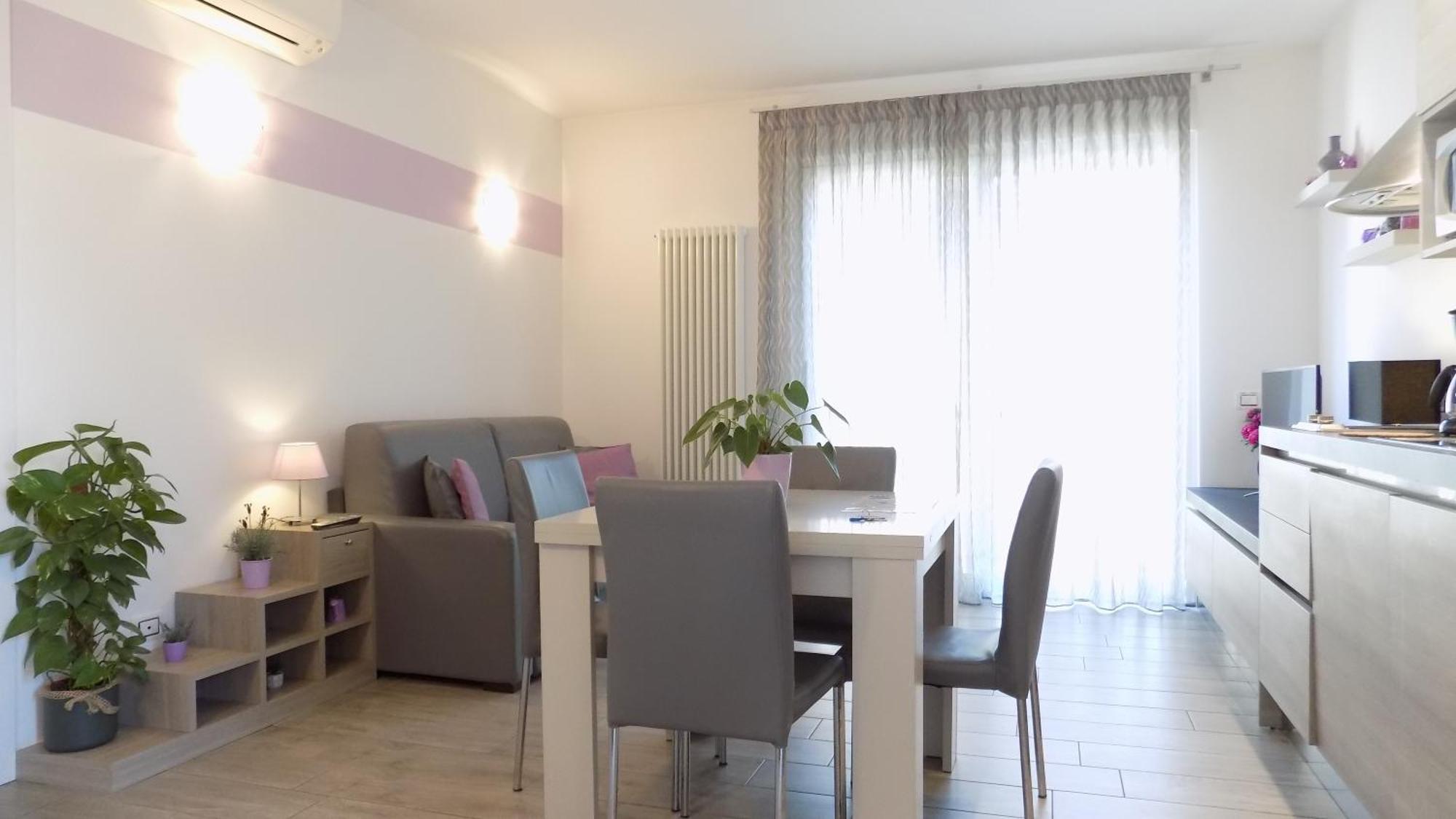 Millyholidays - Apartment Lilla - Center - Nearby Beach - Private Garden - Spa Pool Bardolino Exterior photo